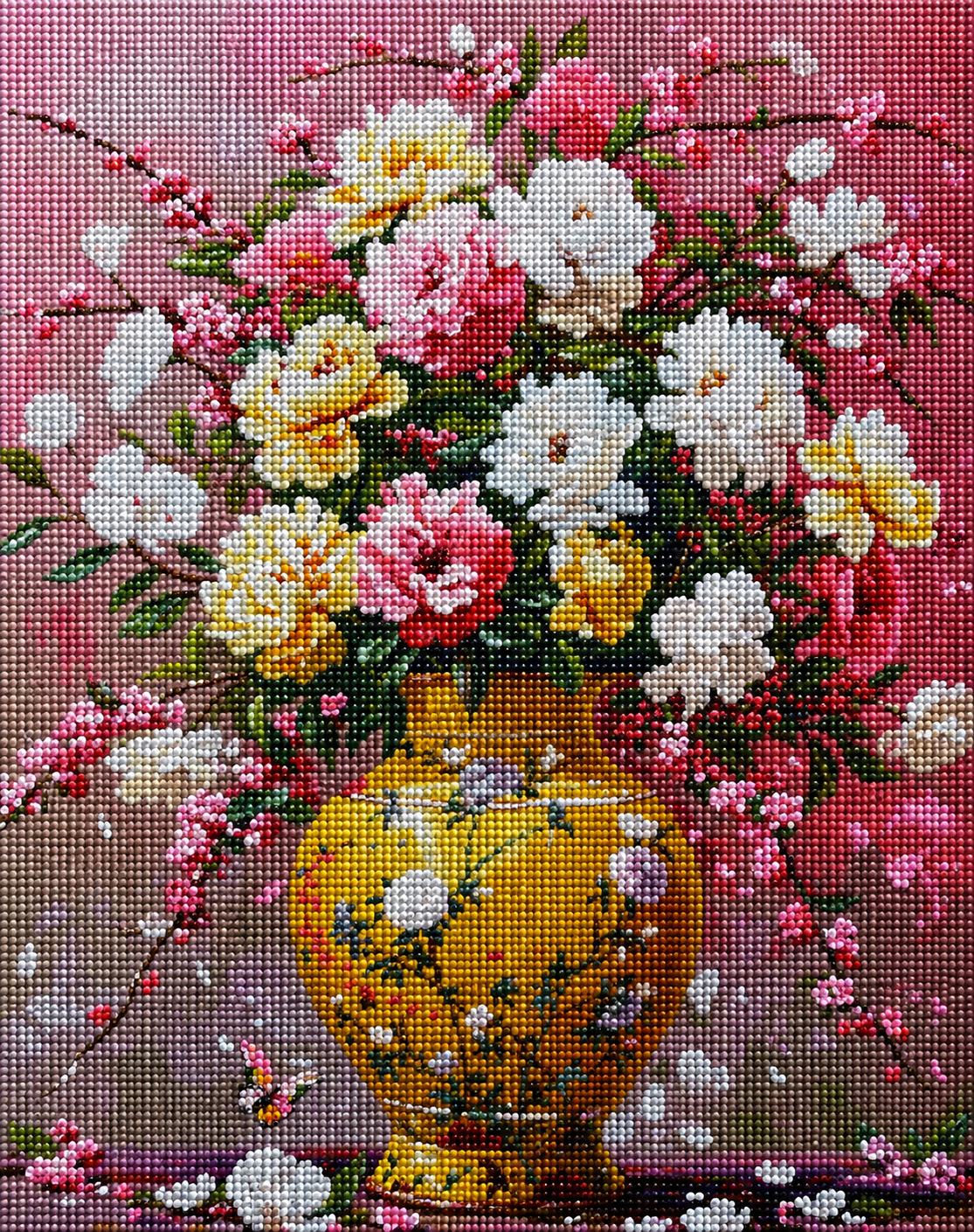 White Rose Yellow Vase Of Flowers Diamond Art Kit